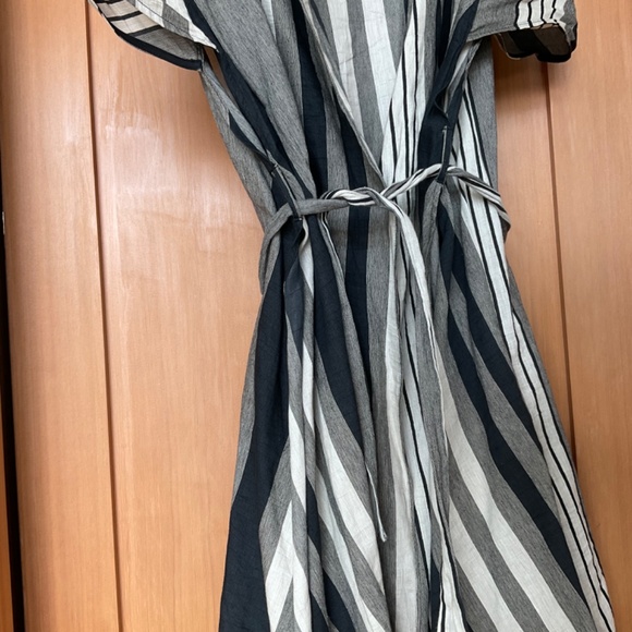 Wrap style linen tunic by KEDZIOREK in Poland…size 12 - Picture 2 of 6